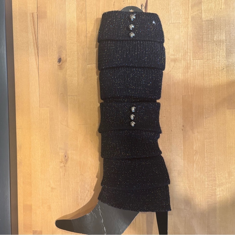 🌈 6/$60 NWOT 2 Pairs Sparkly Brown And Black Leg Warmers With Buttons